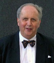 Foto van Alexander McCall Smith