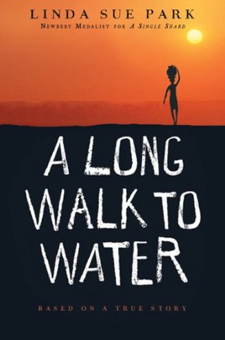 Boekomslag van A Long Walk to Water door Linda Sue Park