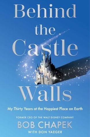 Boekomslag van Behind the Castle Walls door Bob Chapek with Don Yaeger